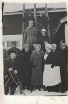 Ilmavalvontaharjoitukset Pörölänmäen Säynäälässä 1938. Kuva oli esillä Suonenjoen Lotat -valokuvanäyttelyssä lokakuussa 2021